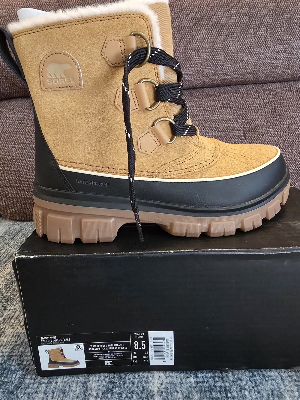 NEW Sorel TIVOLI Tan and Black Waterproof Lace-Up Winter Boot SIZE 8.5